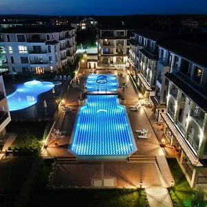2 Aparthotel Burgas City